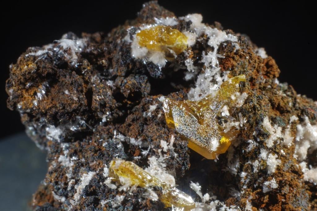 WULFENIET + WILLEMIET op matrix uit Mexico., Ophalen of Verzenden, Mineraal