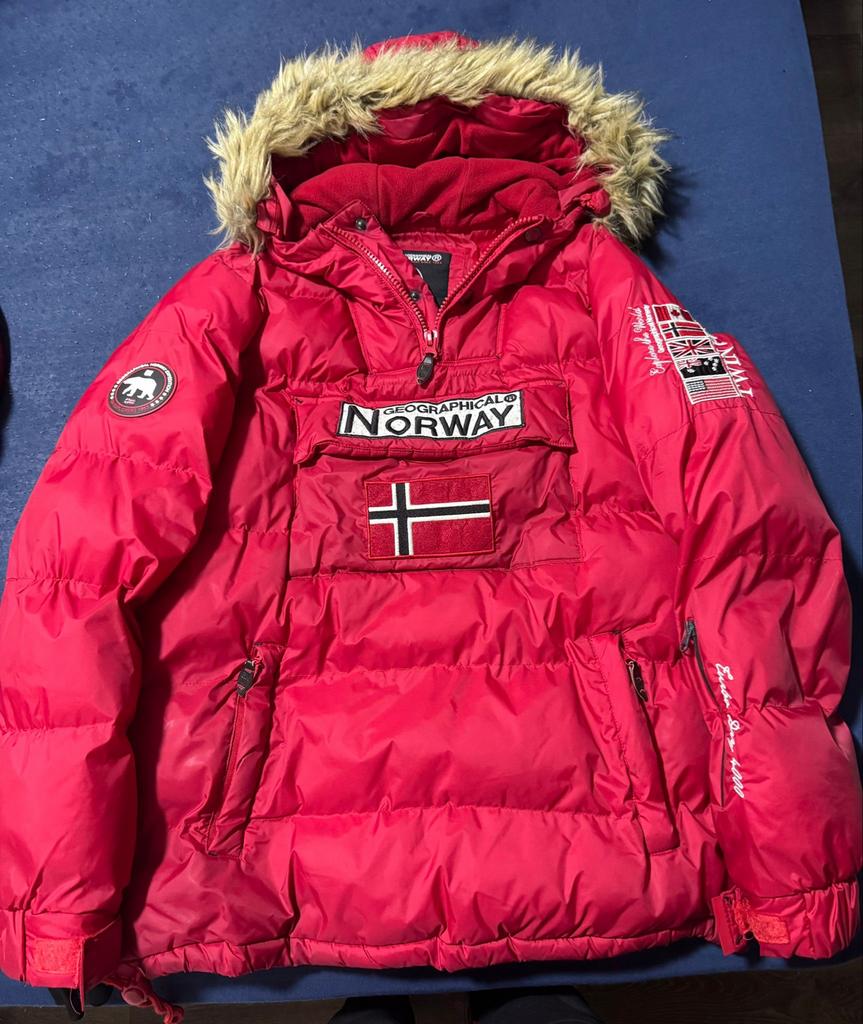 Warme Geographical Norway jas voor heren en dames, Kleding | Dames, Ophalen, Zo goed als nieuw, Maat 38/40 (M), Rood