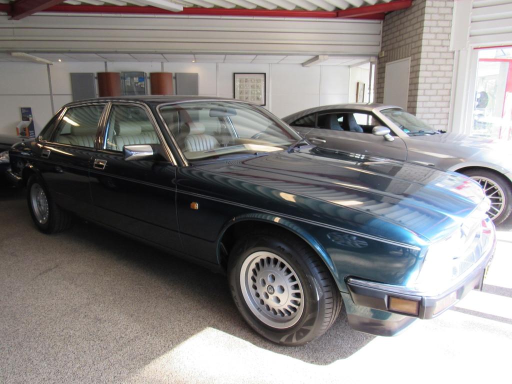 Jaguar Sovereign XJ40 3.2 zeer nette Oldtimer veel optie's, Automaat, Achterwielaandrijving, Gebruikt, Beige