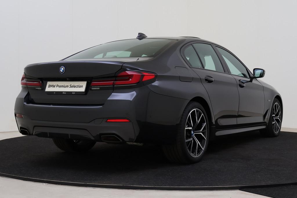 BMW 5 Serie 545e xDrive High Executive M Sport Automaat / Sc, Auto's, BMW, Gebruikt, Euro 6, Leder, Vierwielaandrijving