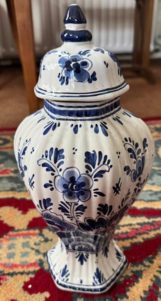 Prachtige Delfts Blauwe Dekselvaas Handgeschilderd Gemerkt, Ophalen of Verzenden