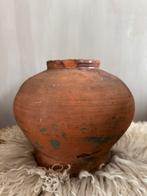 Oude terracotta pot aardewerk, Ophalen