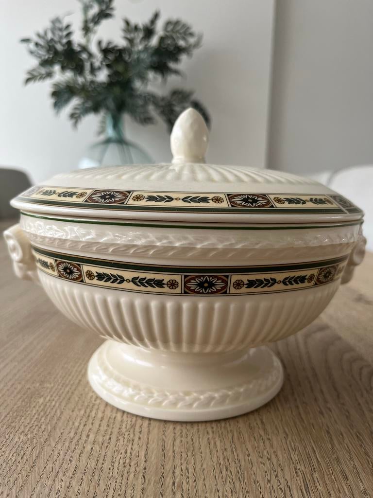 Wedgwood Serveerschaal met Deksel - Carlton Decor, Ophalen of Verzenden, Wedgwood, Porselein, Schaal of Schalen