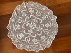 Opengewerkt kleedje, Ophalen of Verzenden, Gebruikt, Rond, Binnen