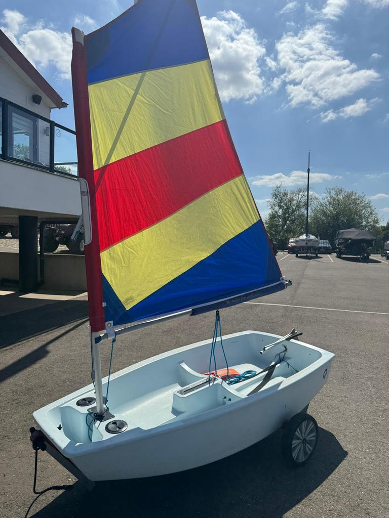Sailqube Optimist Zeilboot - Ideaal voor beginners, Ophalen, Gebruikt, Optimist, Minder dan 3 meter