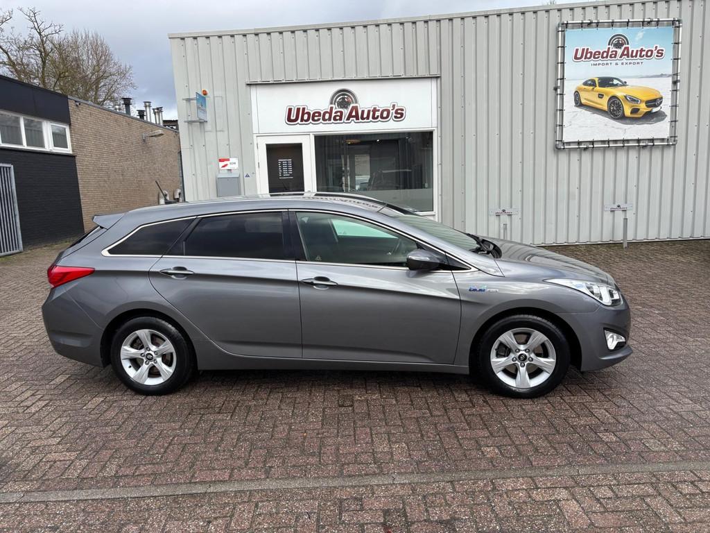 Hyundai I40 Wagon 1.6 GDI Blue Business Edition NL AUTO KM 1, Auto's, Hyundai, Voorwielaandrijving, Euro 5, Gebruikt, 4 cilinders