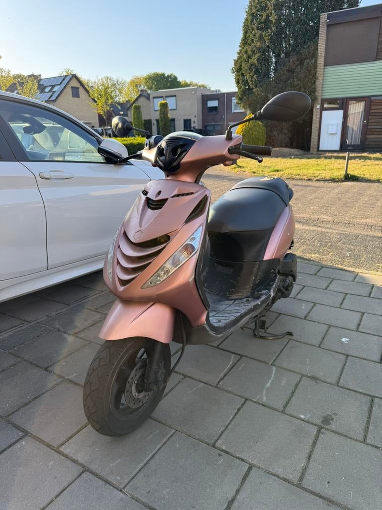 Piaggio zip 4t 2v 80cc (brom), Fietsen en Brommers, Scooters | Piaggio, Ophalen, Gebruikt, Maximaal 45 km/u, Zip