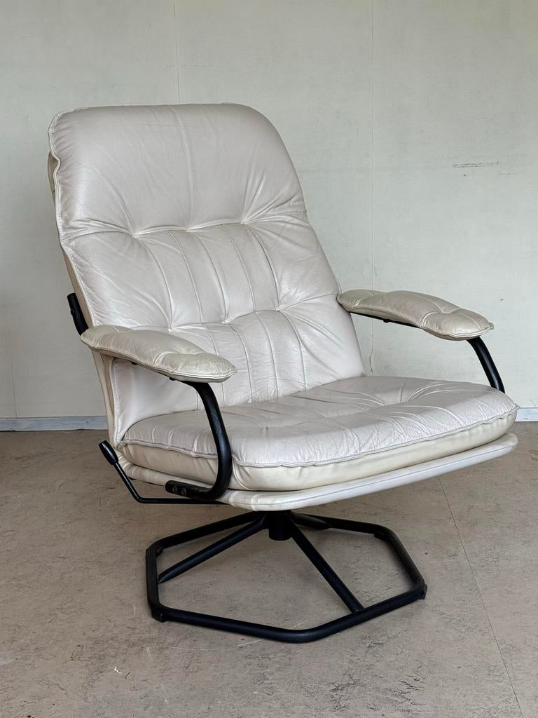 Vintage Draaifauteuil Jaren 70/80 - Beige Kunstleer, Huis en Inrichting, Fauteuils, Ophalen, Gebruikt, Metaal, 75 tot 100 cm