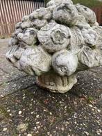 Brocante tuin ornament fruitmand van beton, Tuin en Terras, Tuinbeelden, Ophalen, Gebruikt, Beton, Overige typen