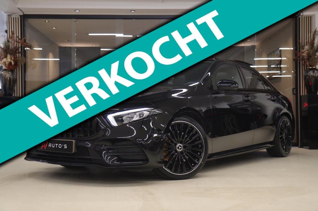 Mercedes-Benz A-klasse 220 AMG-LINE Pano/Sfeer/Camera/Laneas, Auto's, Mercedes-Benz, 730 kg, Gebruikt, Euro 6, Alcantara