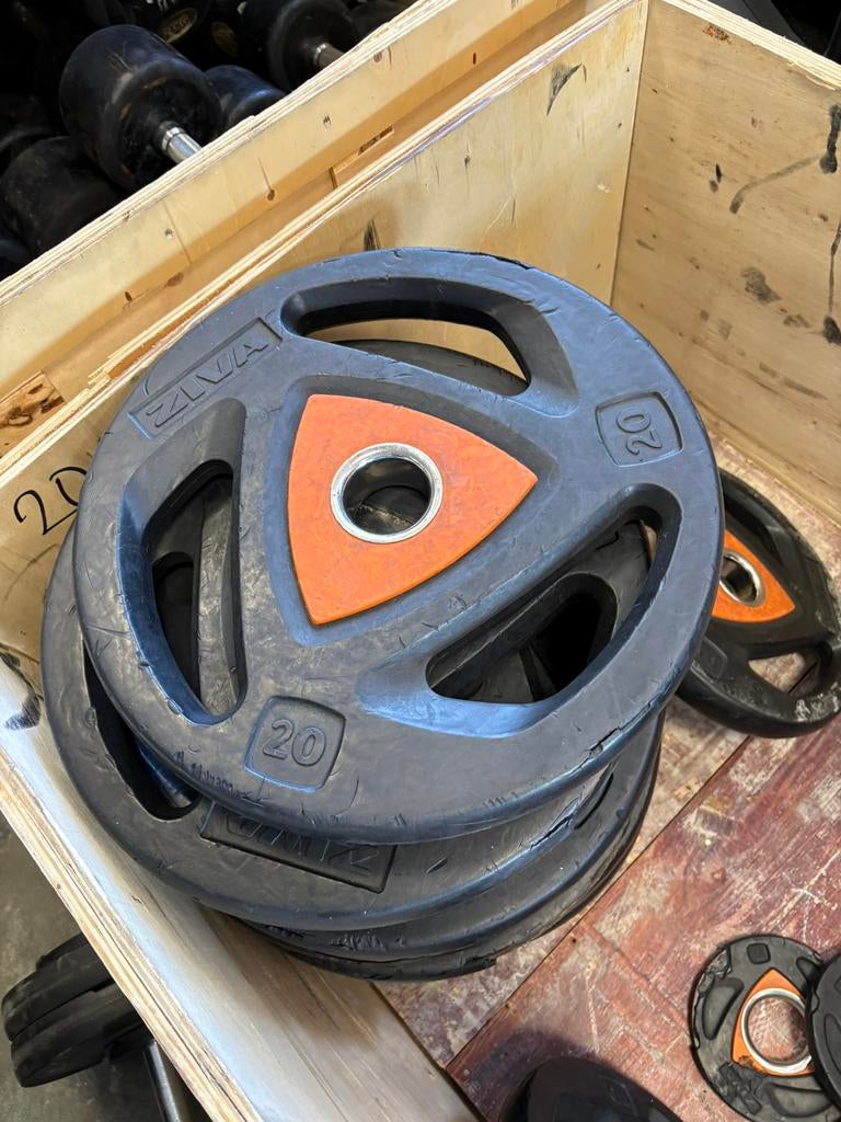 20 x 20 kg ziva olympische halter schijven met beschadiging, Sport en Fitness, Fitnessmaterialen, Halterschijven, Gebruikt, Ziva