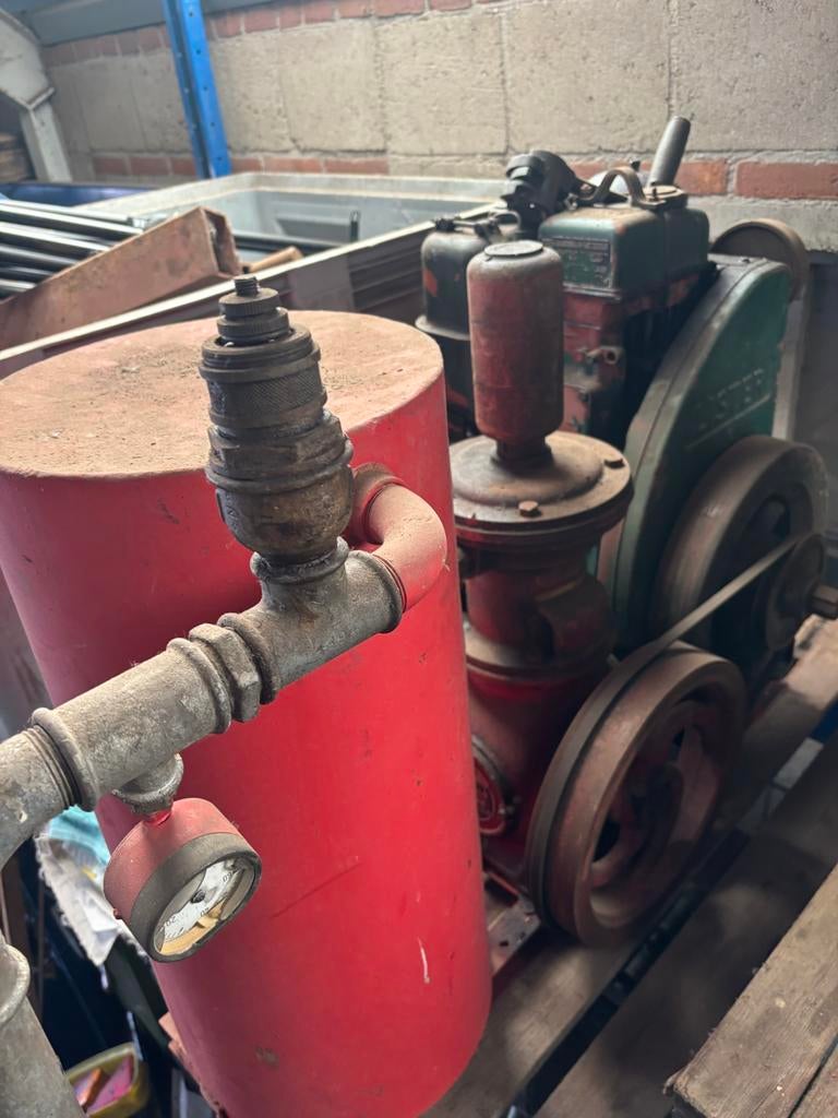 Oude motor met pomp, Ophalen of Verzenden, Gebruikt