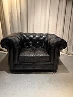 XL Zwarte Chesterfield Clubfauteuil Merk Lifestyle, Gebruikt, 100 tot 125 cm, Leer, 75 tot 100 cm
