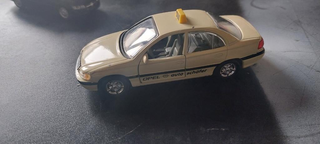 Te koop: Opel Omega B2 Facelift Taxi, Ophalen of Verzenden, Zo goed als nieuw, Auto