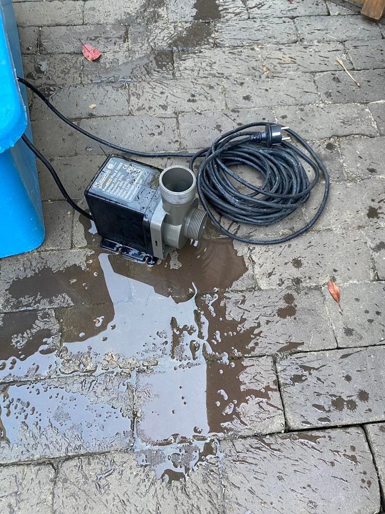 Superfish eco pomp 10000, Ophalen of Verzenden, Zo goed als nieuw, Vijverpomp