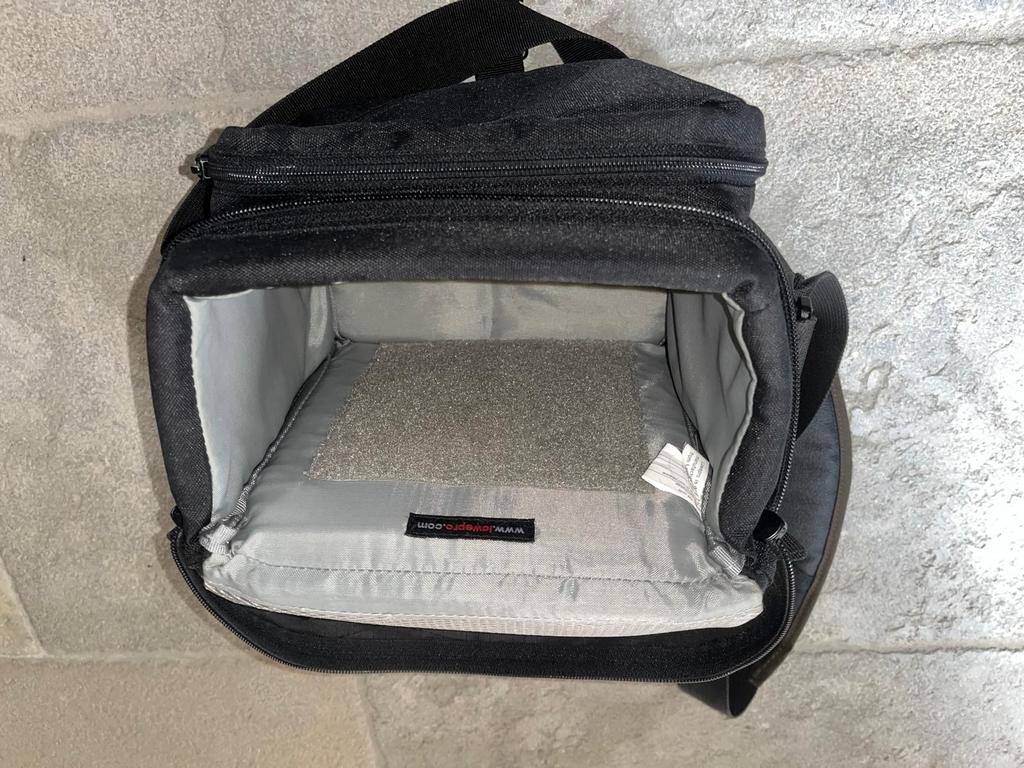 Lowepro Fototas - Compacte Schoudertas voor Camera, Ophalen of Verzenden, Gebruikt, Schoudertas, Lowepro