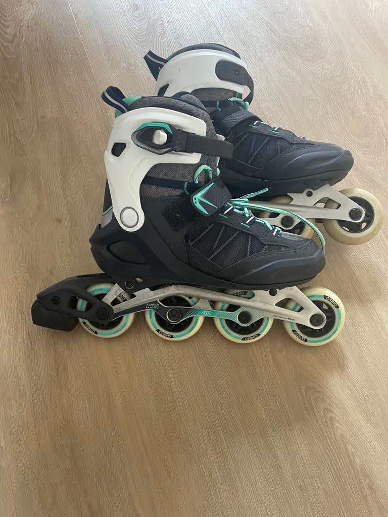 Skeelers maat 40, Sport en Fitness, Skeelers, Zo goed als nieuw, Inline skates 4 wielen, Ophalen, Overige merken