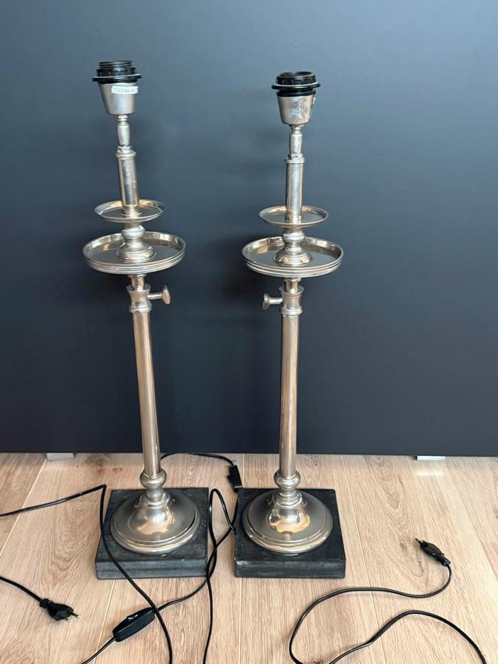 2 Rivièra Maison Tafellampen - Elegant en Verstelbaar, Huis en Inrichting, Lampen | Tafellampen, Gebruikt, 75 cm of meer, Metaal