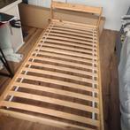 Houten IKEA bed met lattenbodem, Huis en Inrichting, Slaapkamer | Bedden, Ophalen