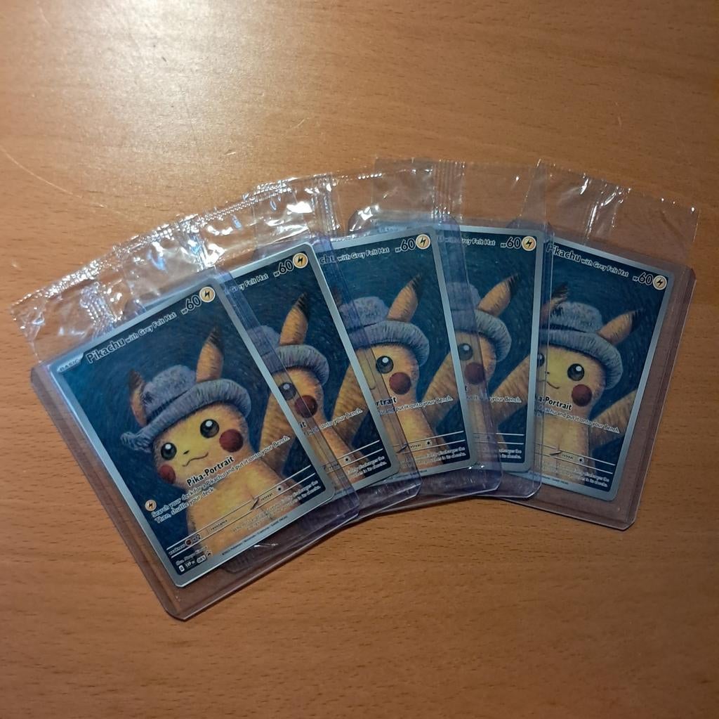 Sealed Pikachu with Grey Felt Hat, Ophalen, Nieuw, Meerdere kaarten, Foil