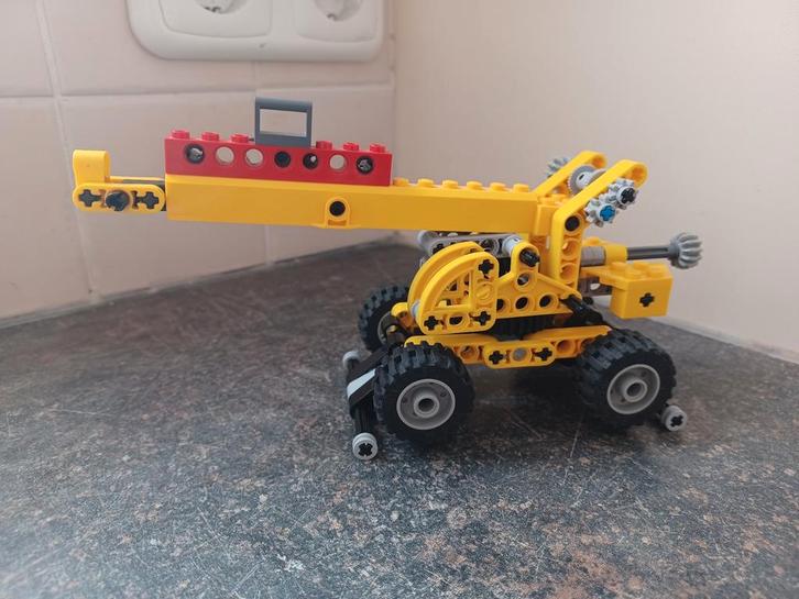 Lego technic 8270 ruig terrein kraan 2in1, Kinderen en Baby's, Speelgoed | Duplo en Lego, Zo goed als nieuw, Lego, Complete set