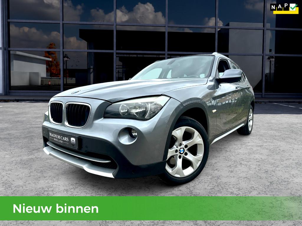BMW X1 18i SDrive Executive NAP 5D NAVI SCHERM TREKHAAK AIRC, Auto's, BMW, Euro 5, Achterwielaandrijving, 1995 cc, Navigatiesysteem