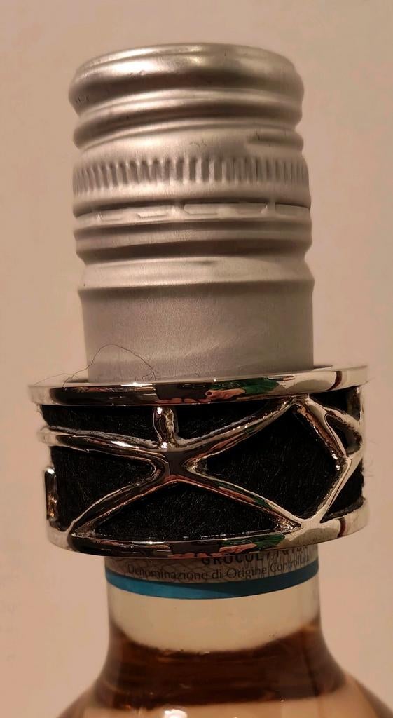 Zilverkleurige wijnring/druppelring. C. Ammerlaan, Artihove., Antiek en Kunst, Kunst | Designobjecten, Ophalen of Verzenden