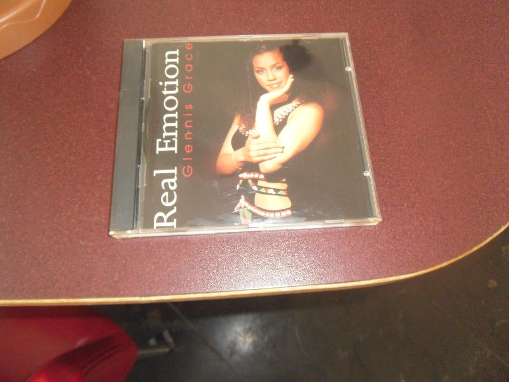 cd real emotion, glennis grace, Ophalen of Verzenden, Zo goed als nieuw