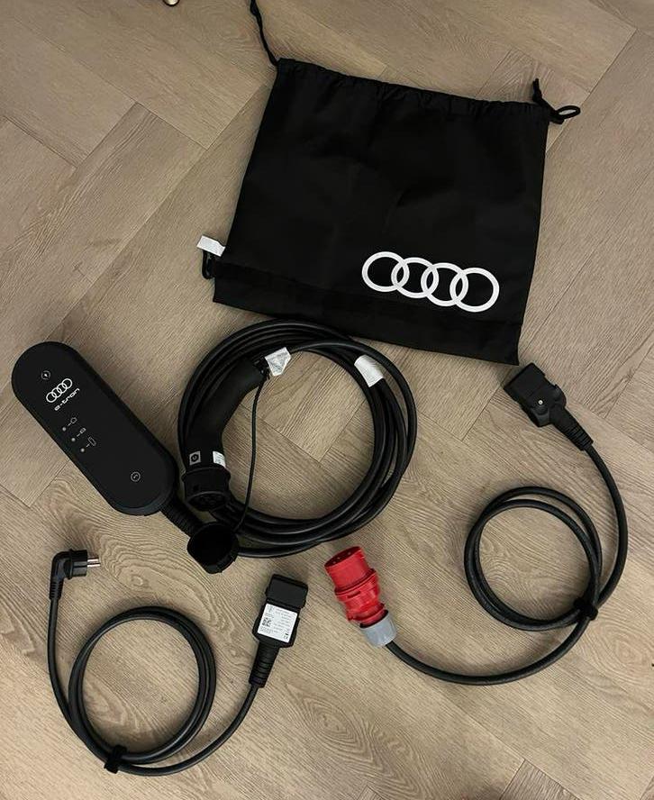 Audi oplader elektrische en hybride auto *nieuw*, Ophalen of Verzenden, Nieuw, Laadpaal en Laadkabel