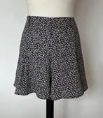 Brave Soul zwarte zwierige broekrok met bloemetjes maat L, Fransa, Zwart, Maat 42/44 (L), Ophalen of Verzenden