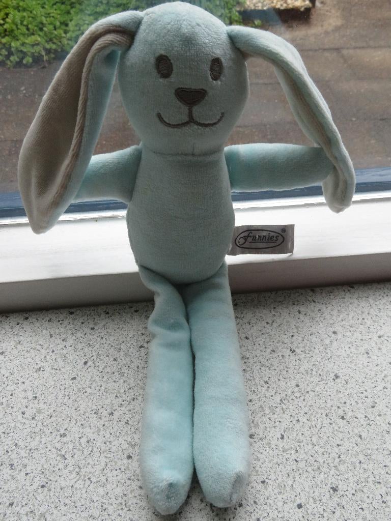 Konijn haas merk Funnies blauw grijs meet ca 30 cm totaal, Blauw, Konijn, Ophalen of Verzenden, Zo goed als nieuw