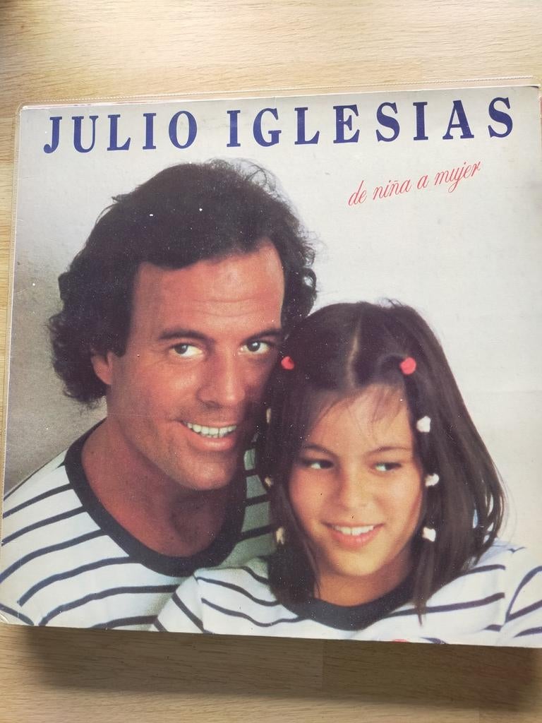 Julio Iglesias , de niña mujer, Ophalen of Verzenden, Zo goed als nieuw, 12 inch