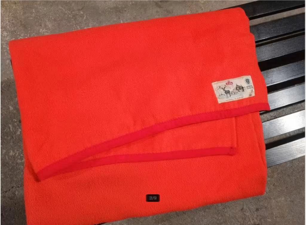 wollen dekens 25 euro per stuk, Huis en Inrichting, Woonaccessoires | Plaids en Woondekens, Gebruikt, ,, Ophalen of Verzenden