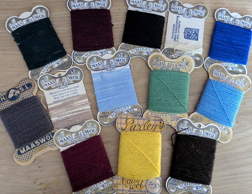 Set vintage Scheepjeswol Maaswol nr 3, Hobby en Vrije tijd, Naaien en Fournituren, Ophalen of Verzenden, Gebruikt, Garen of Naald(en)