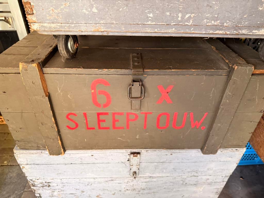 Oude leger op erg kist, Ophalen of Verzenden, Zo goed als nieuw, 50 tot 100 cm, Minder dan 50 cm