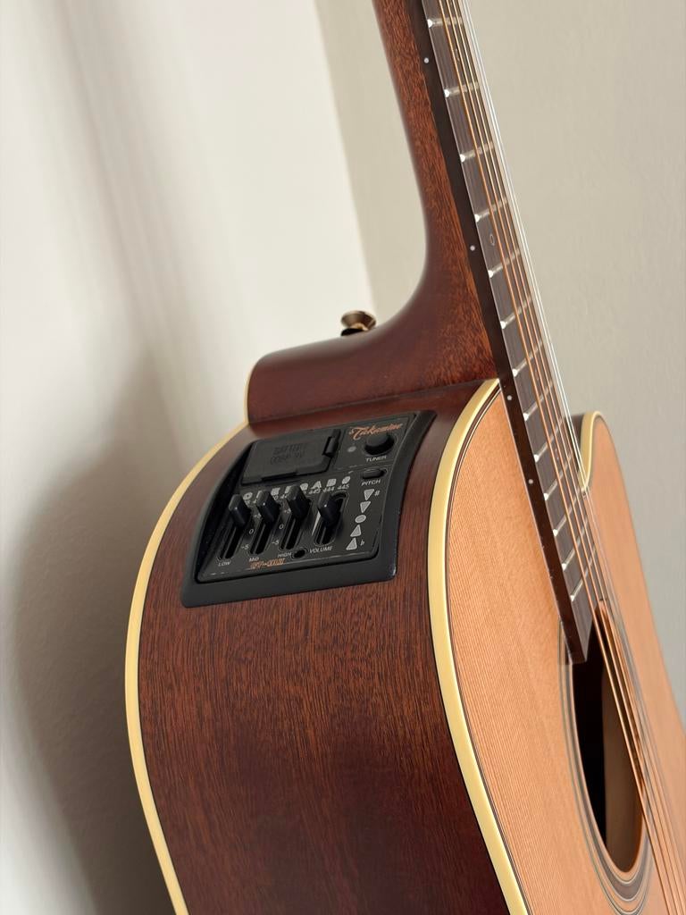 Takamine P3DC, Ophalen, Zo goed als nieuw, Western- of Steelstringgitaar, Met (piezo-)element