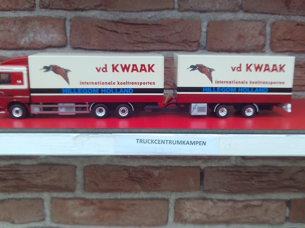 WSI  Daf  95  XF  Space  Cab  van  van  der  Kwaak.