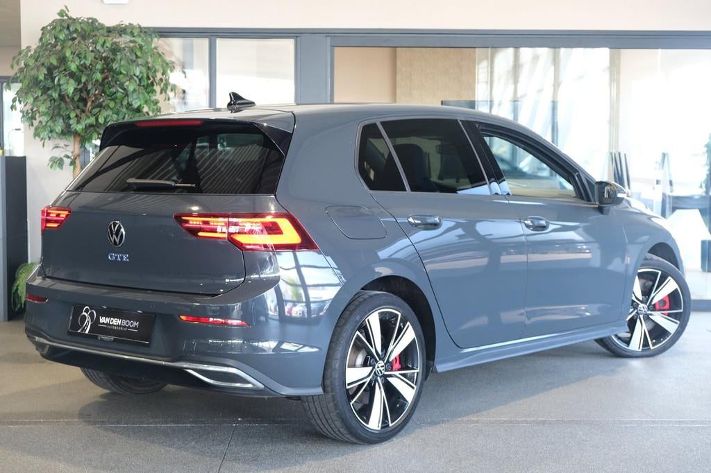 Volkswagen Golf 1.4 eHybrid GTE 245 PK Mist Navi Led Cam Pdc, Auto's, Volkswagen, Gebruikt, Alcantara, Grijs, Hatchback