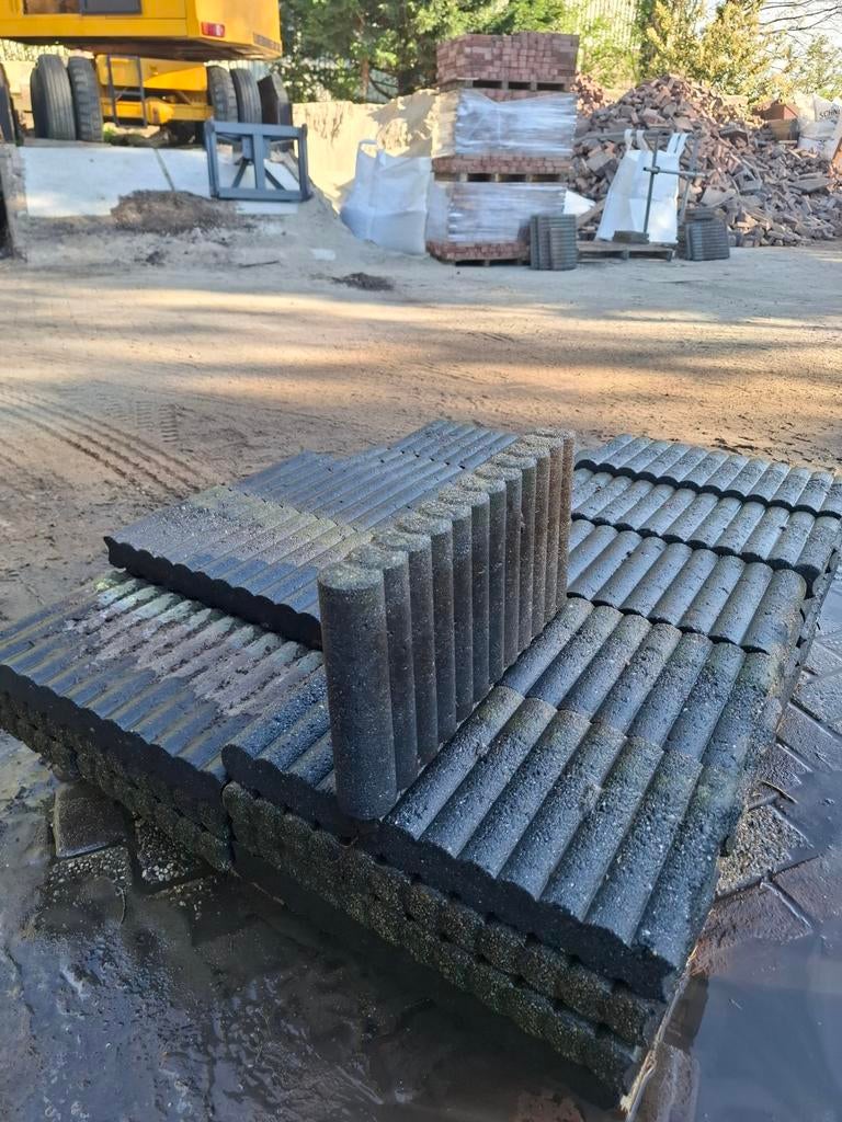 19m¹ pallisade 25x50x6 antraciet, gebruikt, op pallet, Tuin en Terras, Ophalen of Verzenden, Hout