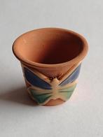 terra cotta pot met vlinder decoratie in beige en rood, Ophalen, Nieuw, Gebruiksvoorwerp