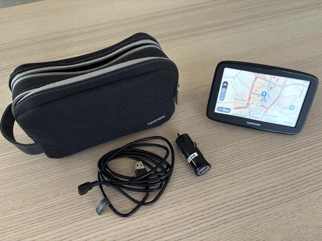 TomTom Go Classic 5 inch, Ophalen of Verzenden, Zo goed als nieuw