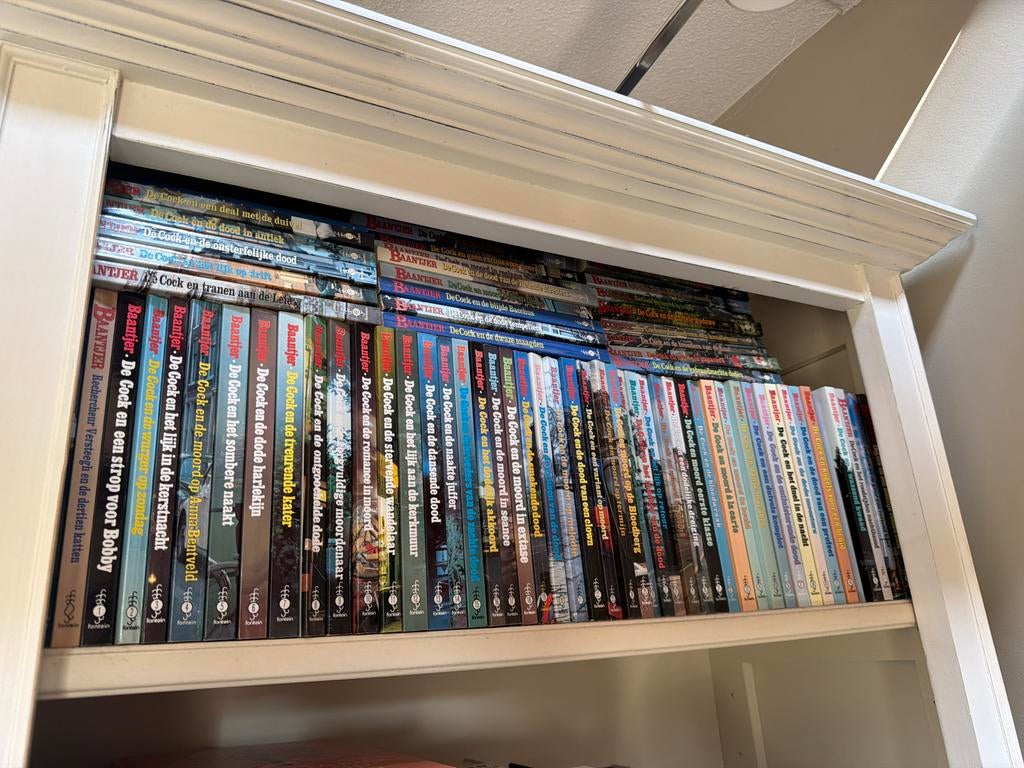 Baantjer complete serie deel 1-70 + 3 extra items, Boeken, Detectives, Gelezen, Tv-bewerking, Ophalen of Verzenden