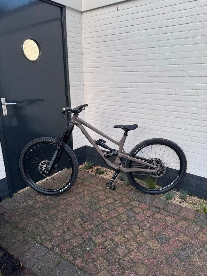 Commencal Clash Mountainbike, Fietsen en Brommers, Fietsen | Mountainbikes en ATB, Zo goed als nieuw, Heren, Overige merken, 49 tot 53 cm