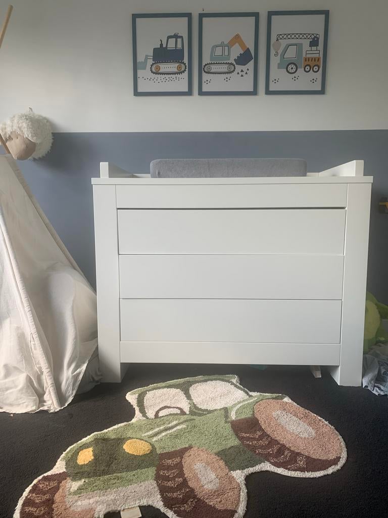 Commode en ledikant Kids Mill Alaska, mat wit, Kinderen en Baby's, Kinderkamer | Commodes en Kasten, Ophalen, Gebruikt, 50 tot 70 cm