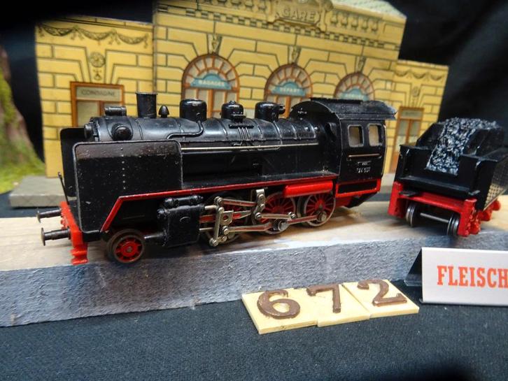 672=Fleischmann BR 24 van de Duitse spoorwegen.303, Hobby en Vrije tijd, Modeltreinen | H0, Gebruikt, Locomotief, Gelijkstroom