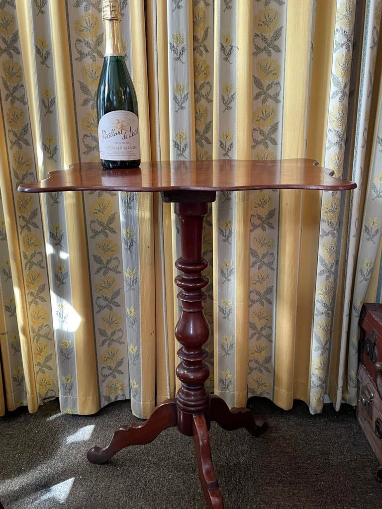 Mahoniehouten bijzettafel / wijntafel, Ophalen