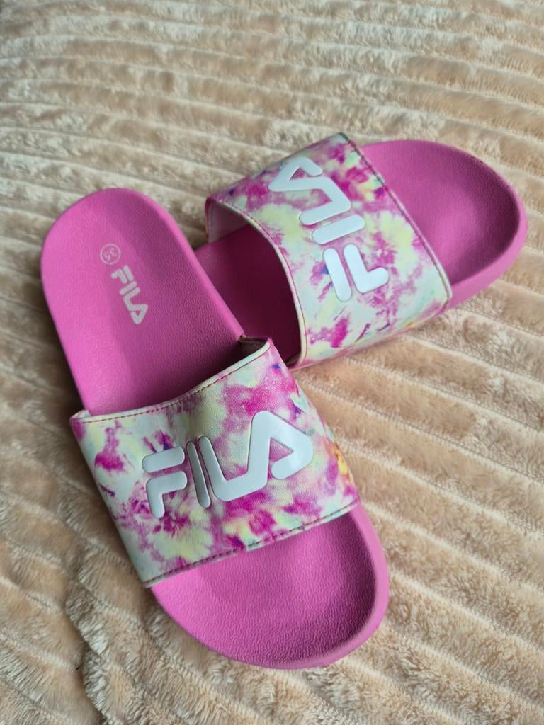 Roze Fila slippers maat 35, Ophalen of Verzenden