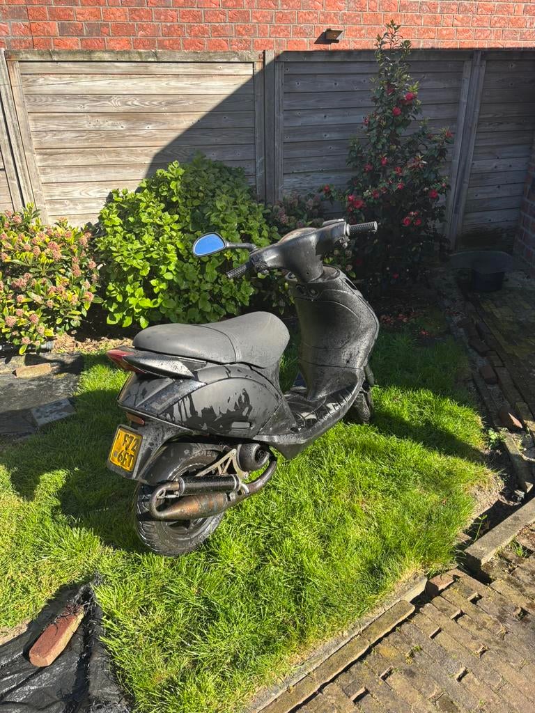 Zip 70cc stage 6 streetrace, Fietsen en Brommers, Scooters | Piaggio, Ophalen, Tweetakt, Zip, Zo goed als nieuw