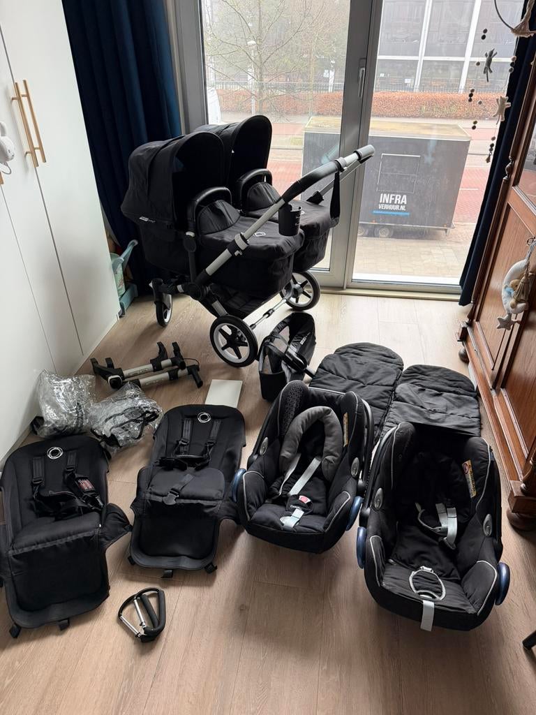 Bugaboo Donkey 3 Twin zeer compleet (zwart), Kinderen en Baby's, Kinderwagens en Combinaties, Ophalen, Zo goed als nieuw, Bugaboo