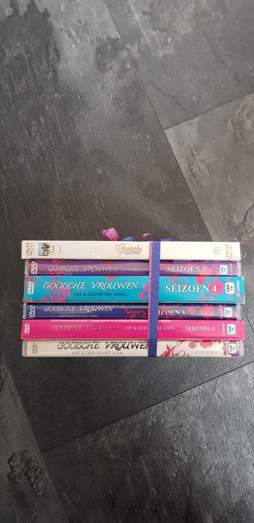 Gooische vrouwen seizoen 1 t/m 5 + de film, Vanaf 12 jaar, Ophalen of Verzenden, Zo goed als nieuw, Komedie